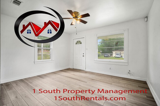 Photo - 7055 Langdon Dr