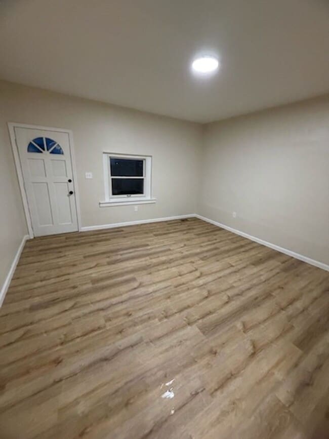 76-78 Cortina Way