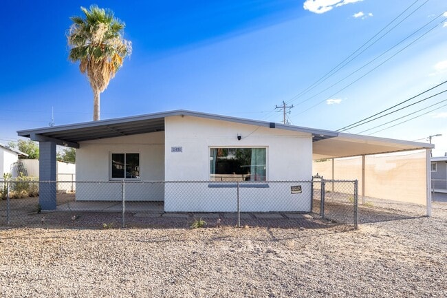 Photo - Don't miss your chance on this Marana gem!... Unit 1