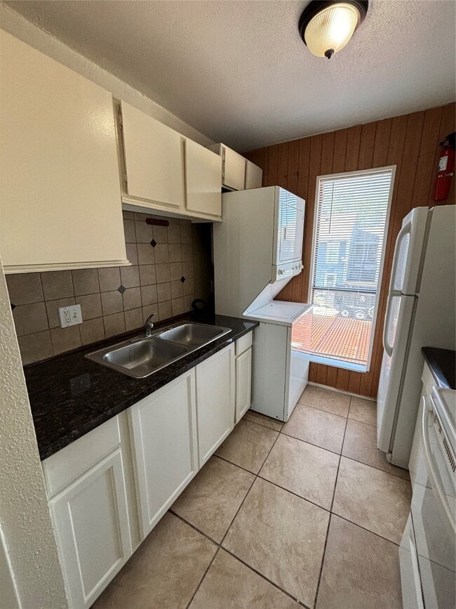 Photo - 8405 Wilcrest Dr Unidad True