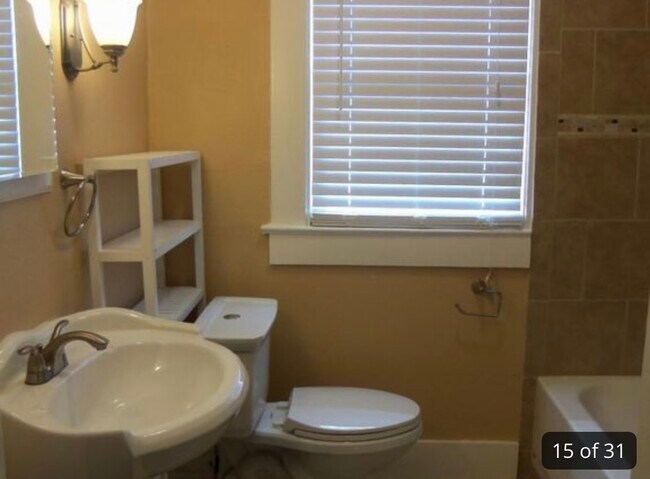 Photo - 504 Colquitt St Unidad Cute Montrose sublet