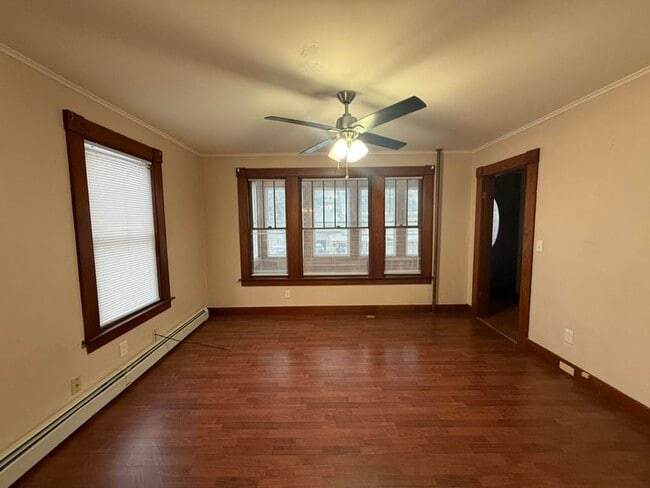 Photo - 672 Central St