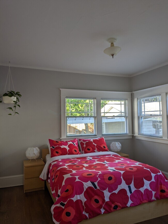 1974 SE 24th Ave House House Rental in Portland, OR