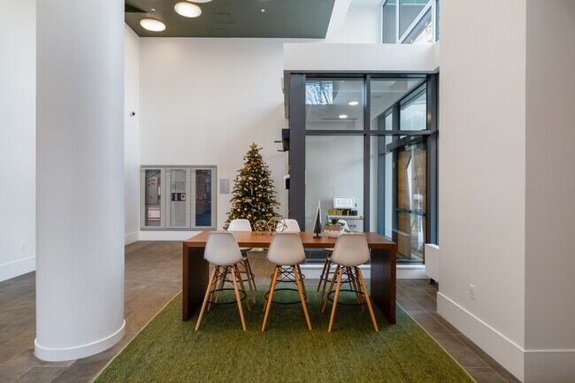 Photo - 1188 Bidwell St