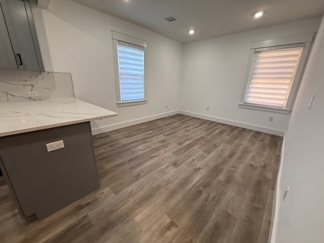 Photo - 517 Lincoln St Unidad 3