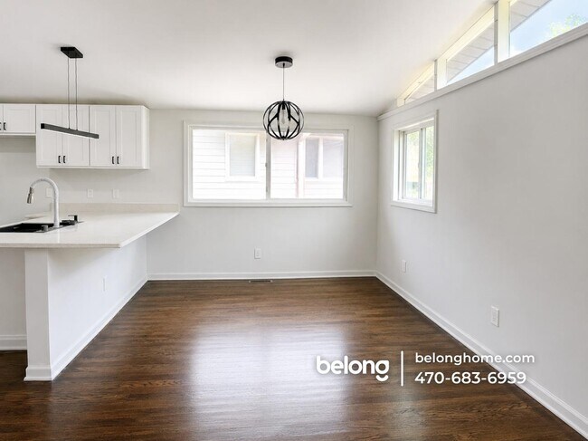 Photo - 1735 Alvarado Terrace SW