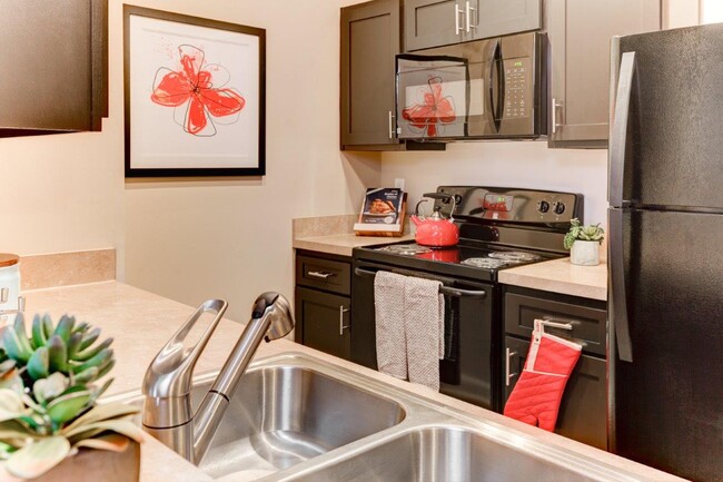 The Bradford at Easton Apartment Homes