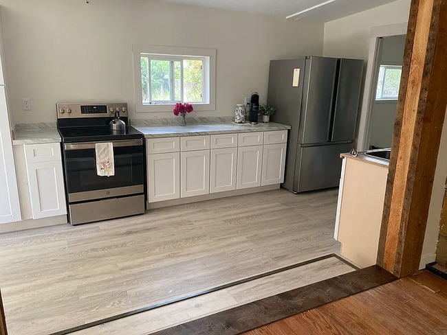 Photo - Charming 3-Bedroom Home in the Heart of Th...