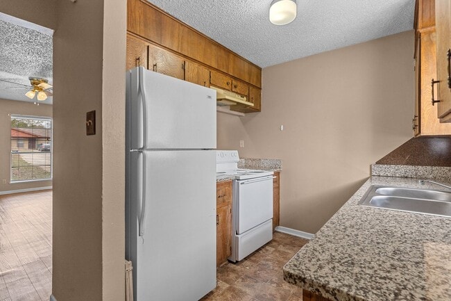 Photo - 1503 Indian Trail Unit A