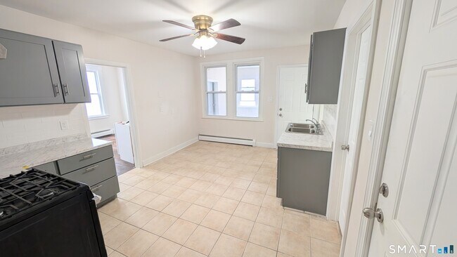 Photo - 15 June St Unidad 1