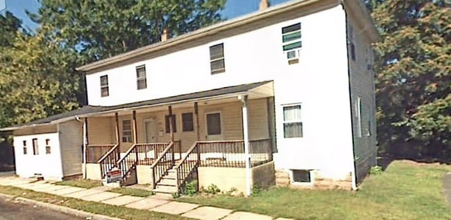 Building Photo - 1430 Willever St Unit Apt 3