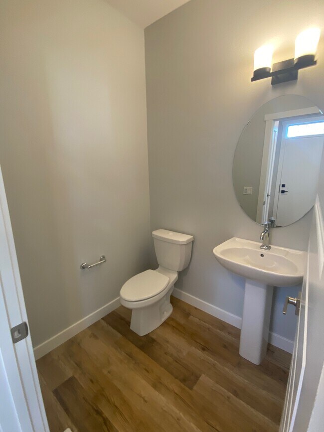 Photo - 8049 Cedric Mah Rd Unit Main