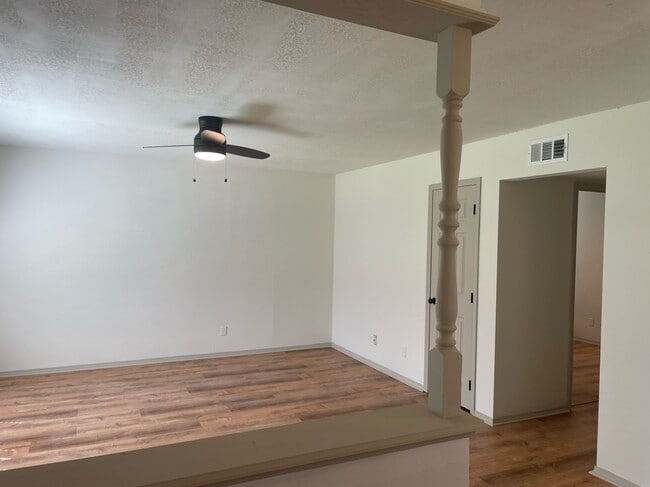 Photo - 1108 S Florence Ave