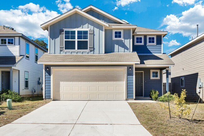 Building Photo - Modern Two-Story with Office, Loft, and Co...