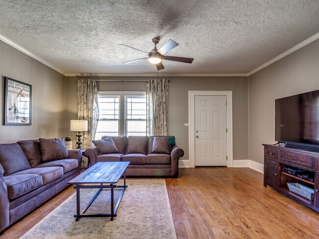 Photo - 1358 Classen Blvd