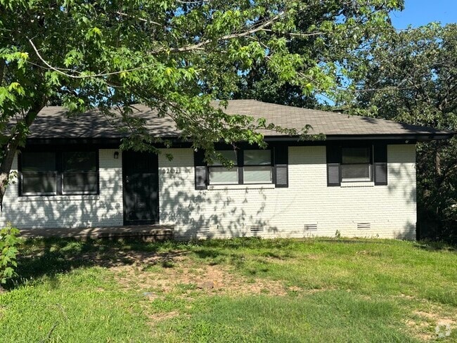 Building Photo - Nice 3 bedroom Home in North Little Rock