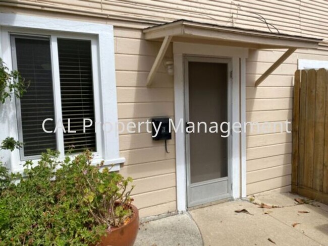 Fantastic Opportunity! 1 Bed/1 Bath in the... - Fantastic Opportunity! 1 Bed/1 Bath in the... House