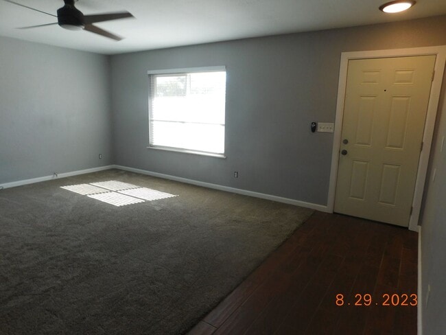 Photo - 1131 N Mono Ct