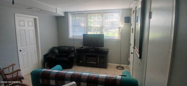 Photo - 124 College Dr Unit 124