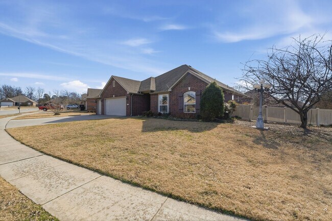 Photo - Move-in ready 3 Bed, 2.5 Bath, 3 Car, BA Schools