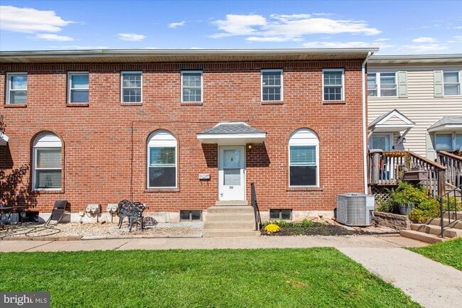 213 Whitpain Hills