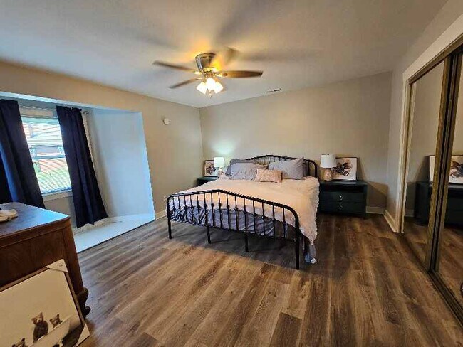 Photo - 513 Huntridge Dr