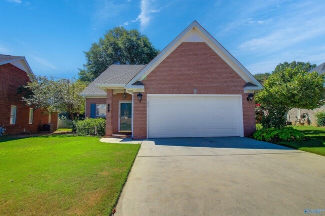 Photo - 976 Tracey Ln