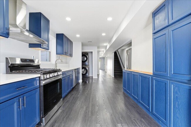 Photo - 225 Freeman Ave Unidad 1