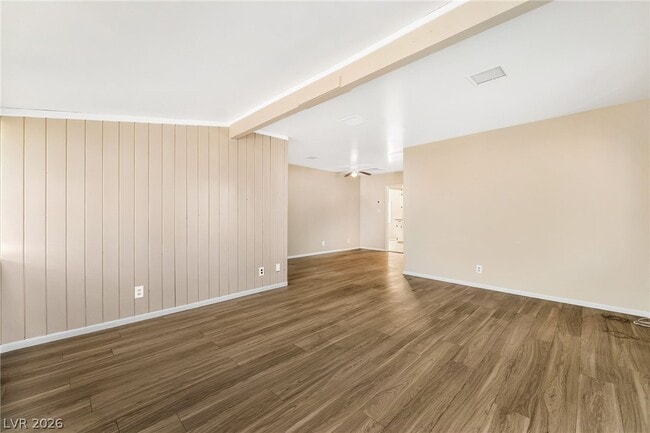 Photo - 663 Avenue C