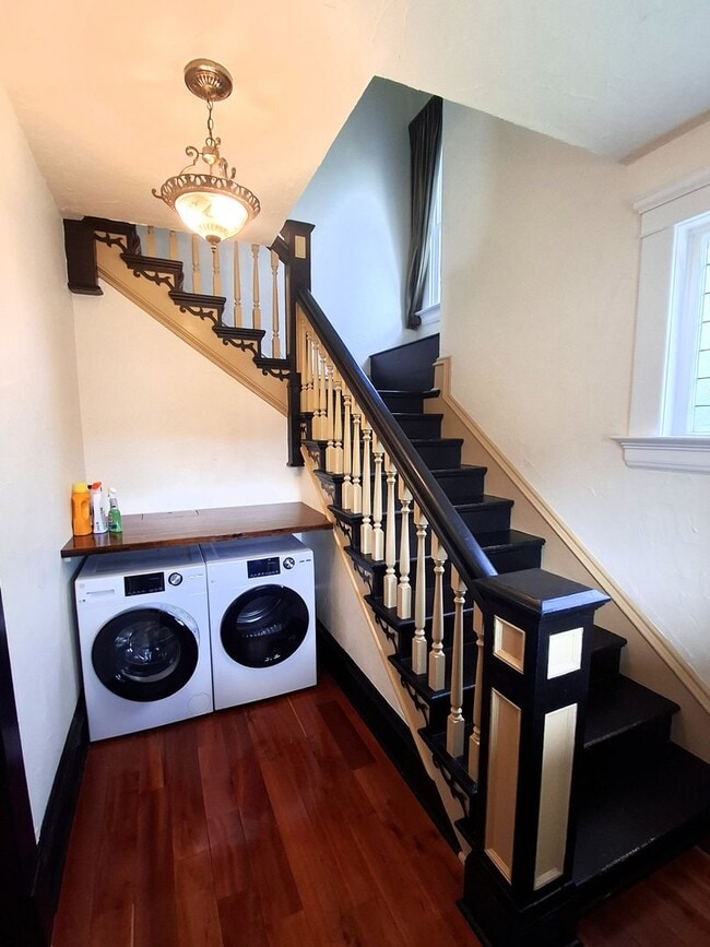 2321 Elm St Unit A