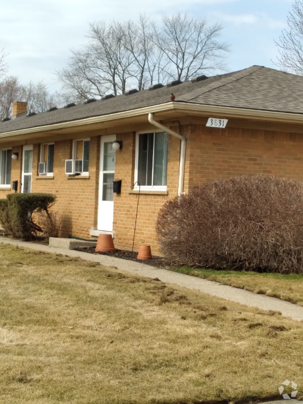 Building Photo - 3831 Devon Rd Rental