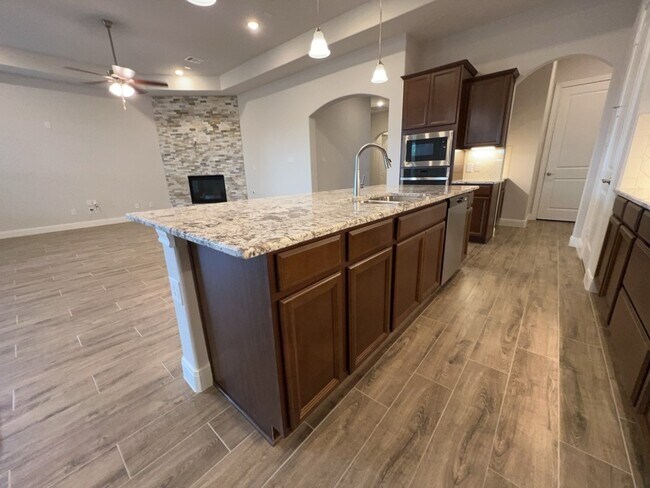 Photo - 5714 Caracara St