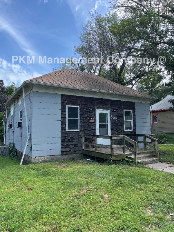 Photo - 507 Fir St