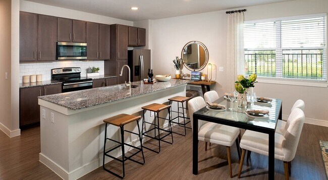 Building Photo - Modern Living + $1,000 Off! Unit RLSG2
