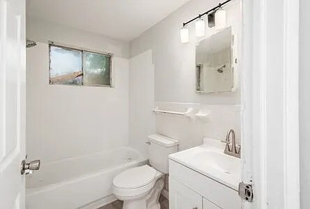 Photo - Oakland Park Apartments