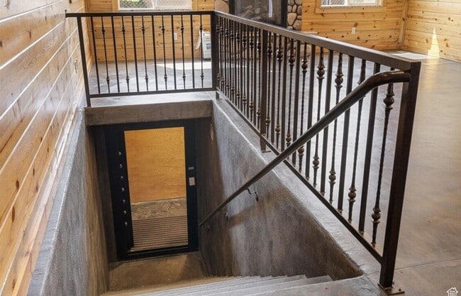 Photo - Single Family Home Close to SUU and Cedar High School