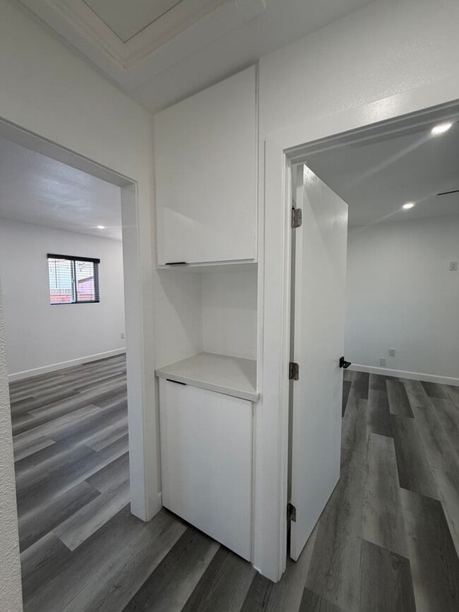 Photo - 15512 S White Ave Unidad 15514 S White Ave