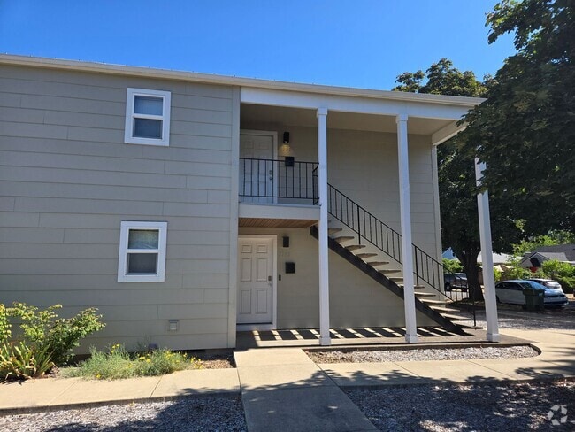 Building Photo - DK005 (1785/1795 Bellevue St. SE) Unit 1795 Rental