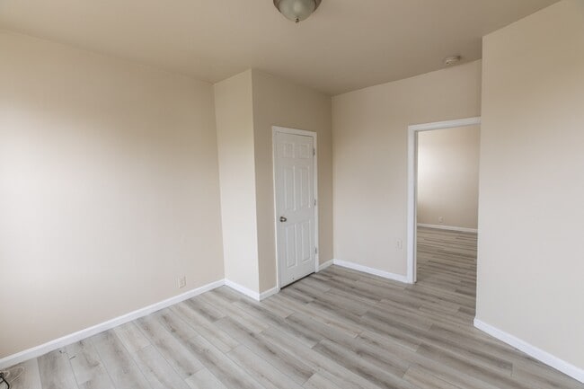 Photo - 154 Taylor St