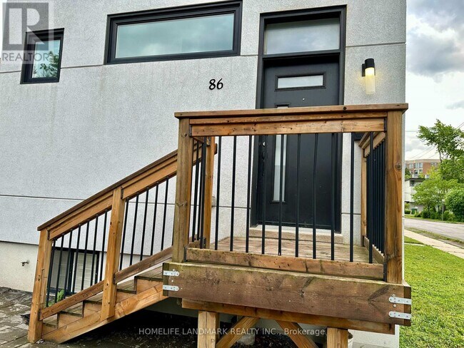 Photo - 86 Pemberton Ave