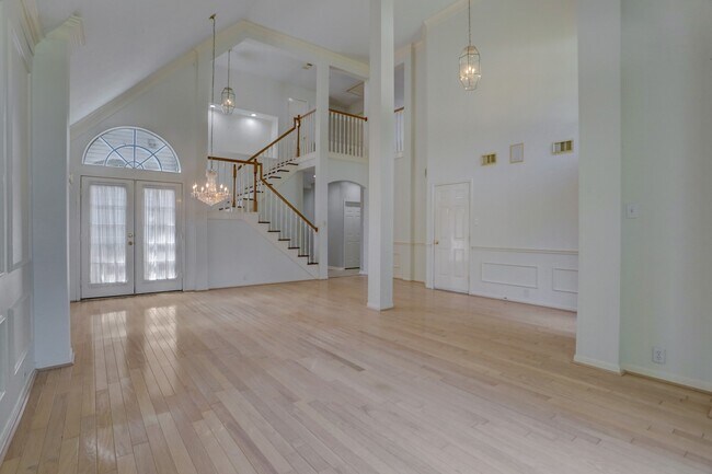 Photo - 14019 Lake Trail Dr