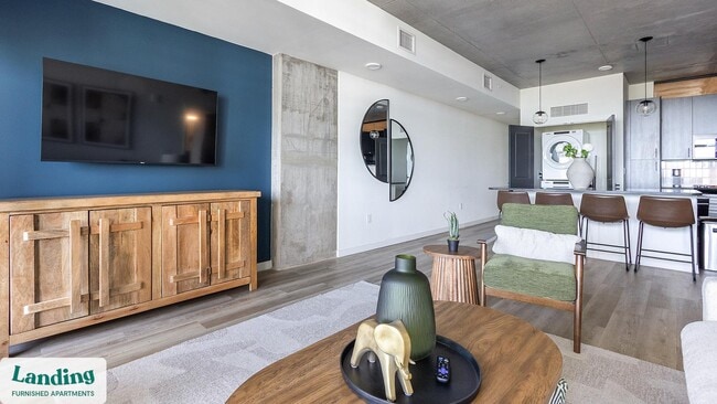 Photo - 221 Main St N Unidad 712.1410234