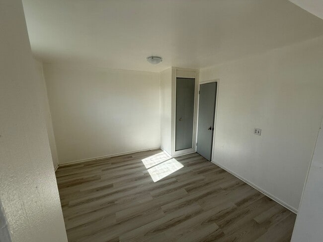 Photo - 112 Rue des Textiles Unit 13