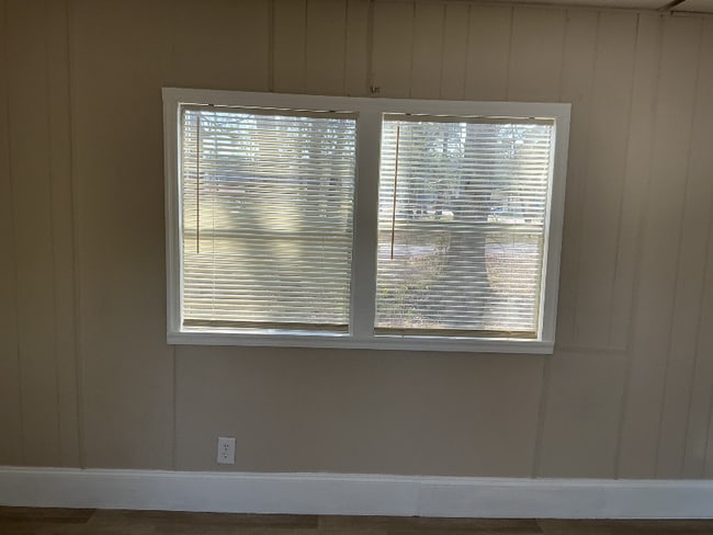 Photo - 619 Prosperity Dr