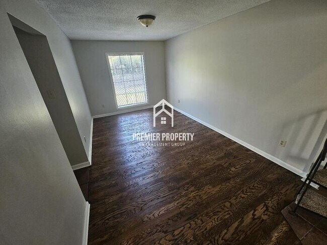 Photo - 5808 Lynnfield Cove