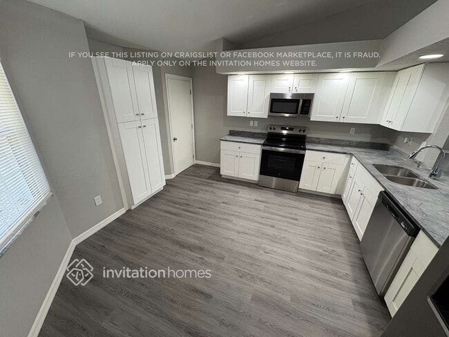 Photo - 1187 Desmond St