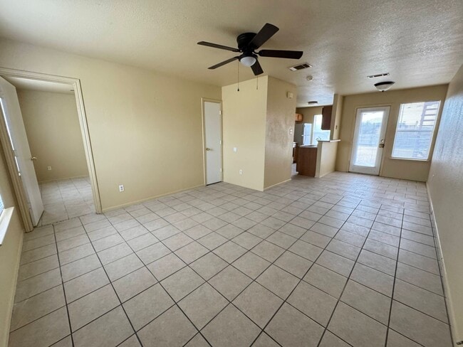 Photo - 5702 Greengate Dr Unidad A