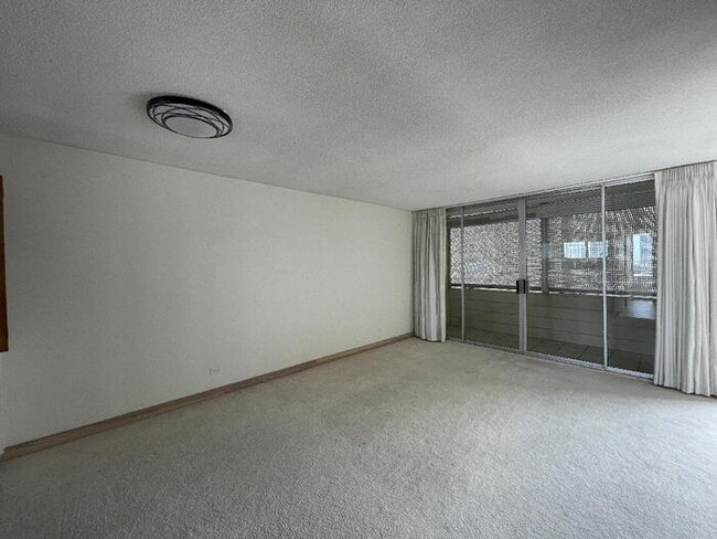 Building Photo - To register for the showing time below, no...