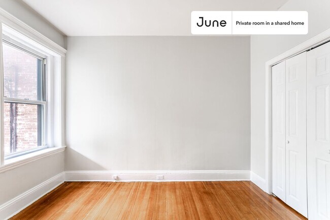 Room in Shared 4 bed/2 bath home in Brookline