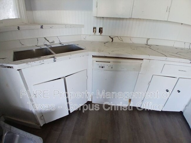 Photo - 1506 Crosby St